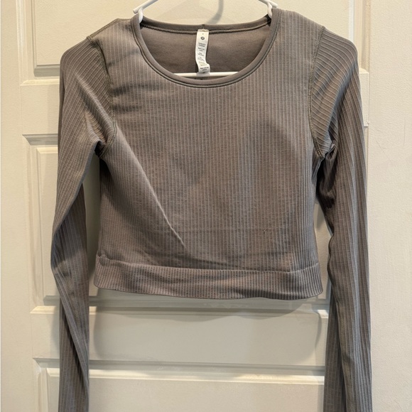 lululemon athletica Tops - Lululemon ebb to street top grey sz 6